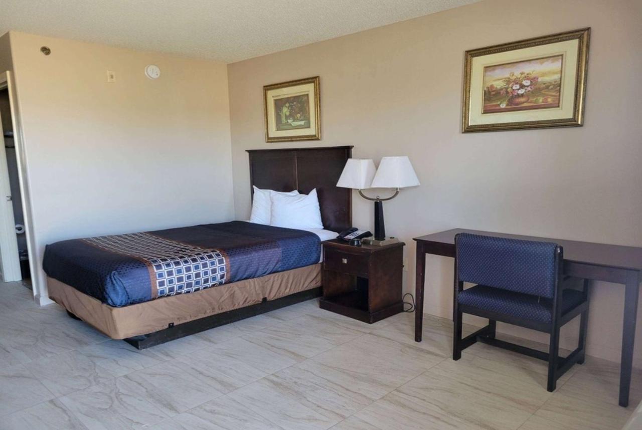 Carom Inn Denham Springs-Batonrouge Exteriör bild
